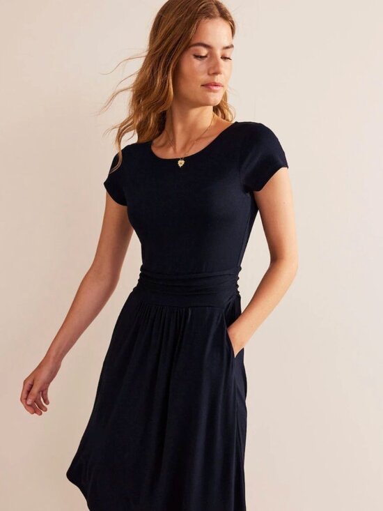 Boden Dresses & Skirts - Boden Amelie Jersey Cap Sleeve Jersey Swingy Pockets Dress in Navy Blue, size 6R